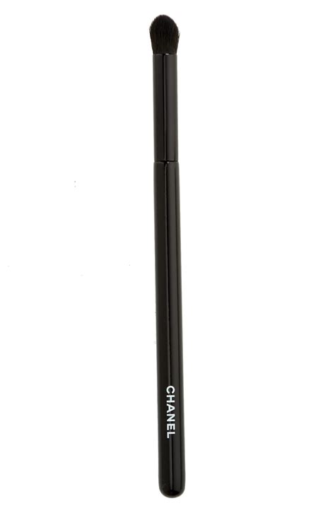 LES PINCEAUX DE CHANEL Rounded Eyeshadow Brush N°204